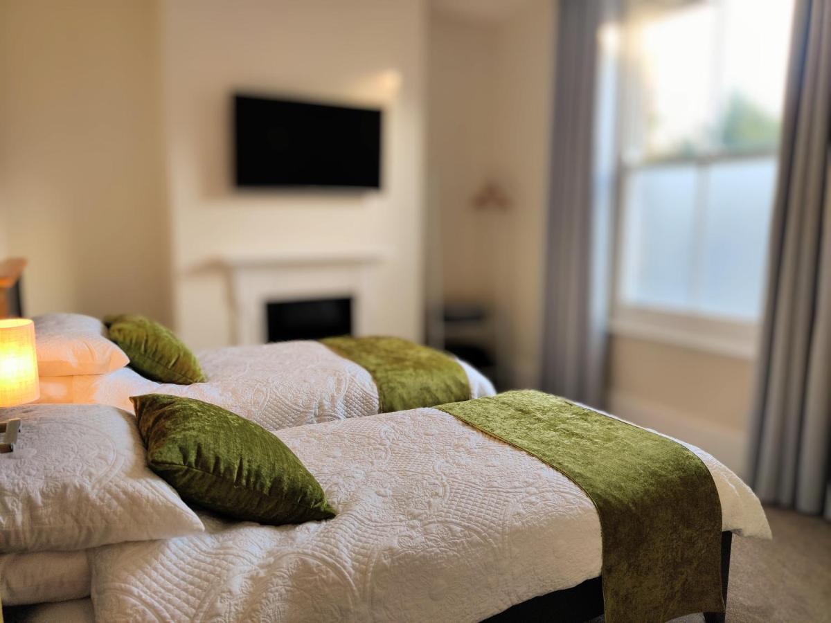 خليج هيرن Escape To The Coast In A Luxurious Private Apartment المظهر الخارجي الصورة